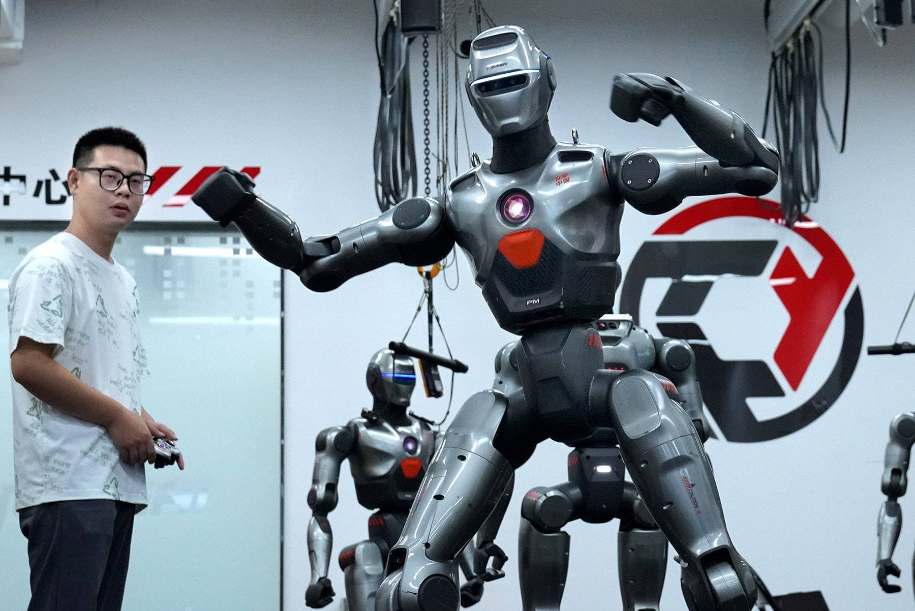 EngineAI SA-02 gallery 2